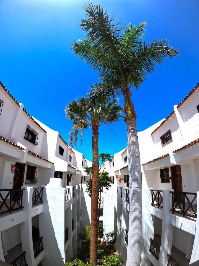 Parque Santiago I - 2 Bedroom - 1 Bathroom - Open Plan Living - Kitchen Area - Extra Large Balcony - First Floor Apartment Playa de las Americas (Tenerife) Exterior foto
